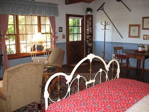 North Coast Country Inn Гвалала Экстерьер фото
